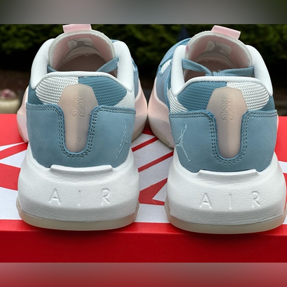 NEW Nike Jordan Air 200E (Blue / Pink / White) - Womens US 9.5 | Mens US 8 - Picture 3 of 8
